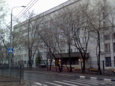Медсестры московской больницы подрались с отмечавшими смерть Гиви украинками